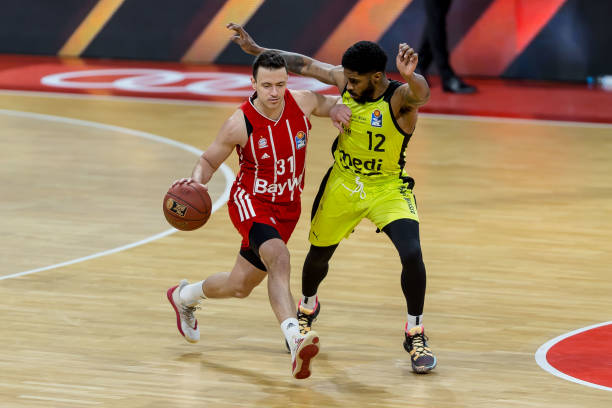 坛注入了新 坛注入了新